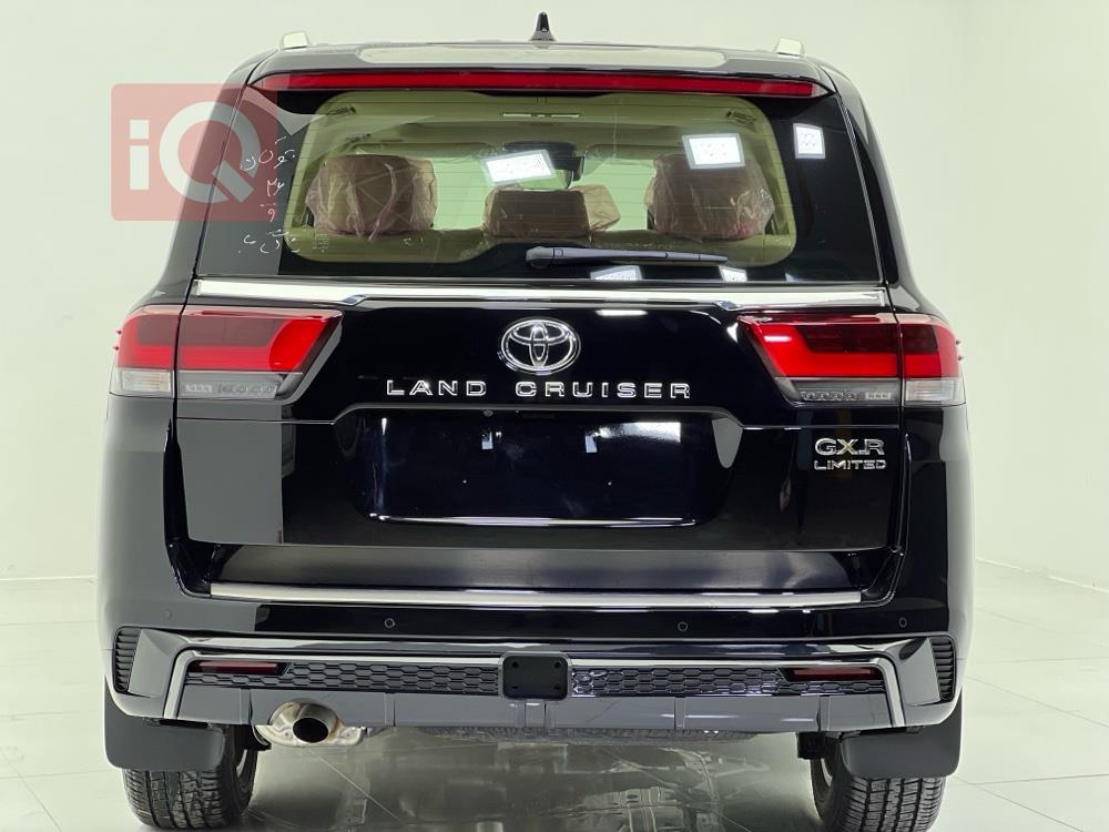 تويوتا لاندكروزر